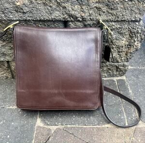Vintage Coach Monterey Flap dark brown leather shoulder bag